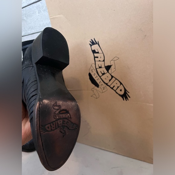 Freebird By Steven - Logan - NEW with box - Size 6 - Picture 4 of 5
